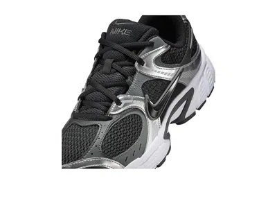Nike Black V5 Rnr Sneakers In Multi