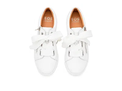 Eos Jovi In White