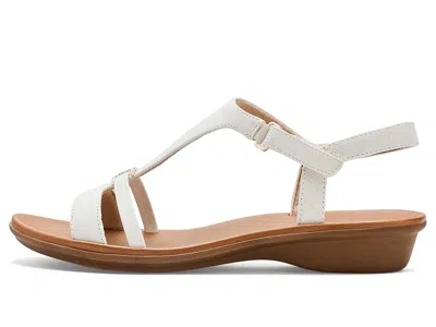 Naturalizer Sofia In White