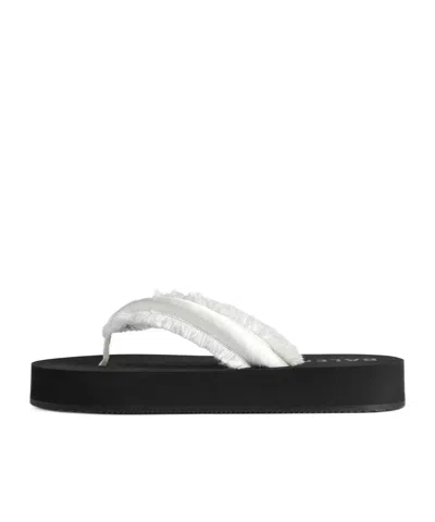 Balenciaga Jet Leg Platform Flip Flops In Viscose In White