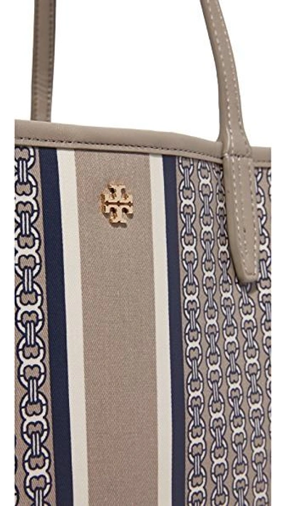 Shop Tory Burch Gemini Link Tote In French Grey