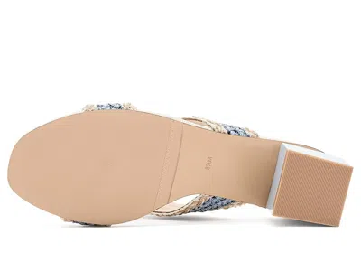 Vaneli Cyndia In Blue