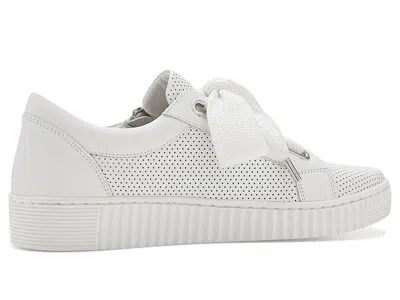 Eos Jovi Perf In White