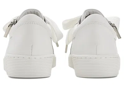 Eos Jovi Perf In White