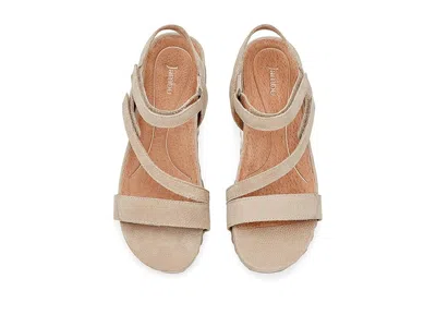 Jambu Liza In Gold