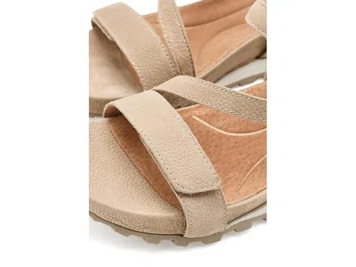 Jambu Liza In Gold