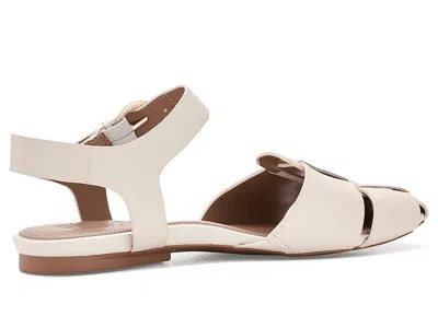 Naturalizer Cleo In White