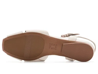 Naturalizer Cleo In White