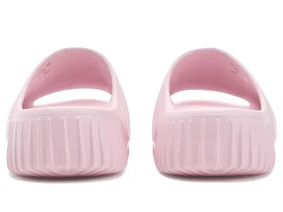 Hunter Faroe In Pink