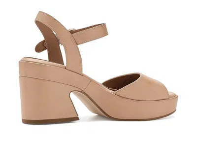 Blondo Mona In Brown
