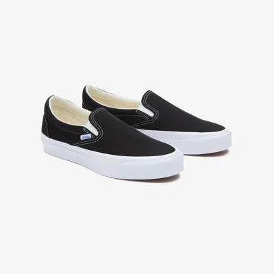 Vans Satin Reissue 98 Slip On Sneakers With Contrasting Sole In Black