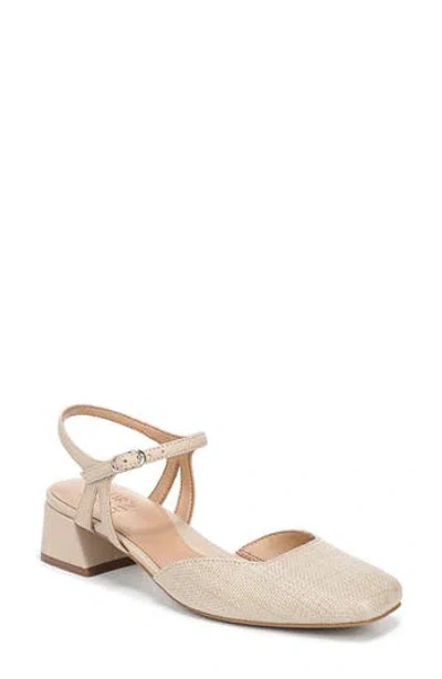 Naturalizer Hattie Pump In Neutral