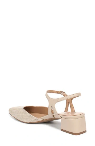 Naturalizer Hattie Pump In Neutral