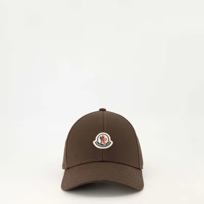 Moncler Logo Patch Baseball Cap In Brown