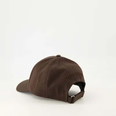 Moncler Logo Patch Baseball Cap In Brown