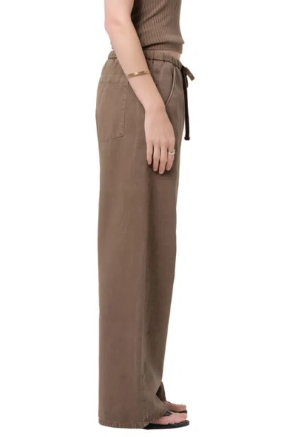 Citizen Of Humanity Aurora Pull On Pants Bezal In Brown