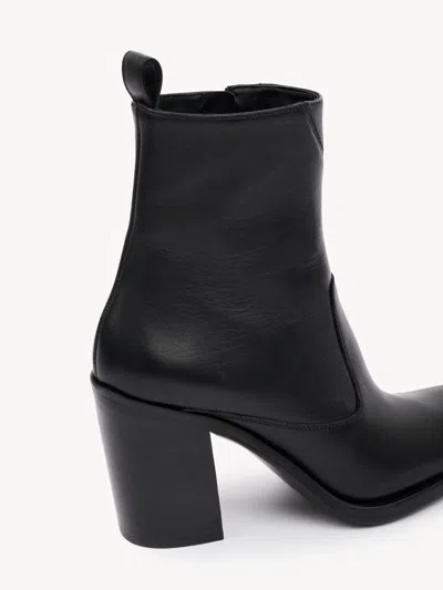 Chloé Phoenix Ankle Boots In Black