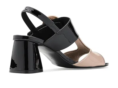 Vaneli Valcia In Black