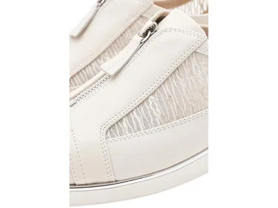 Vaneli Quadra In White