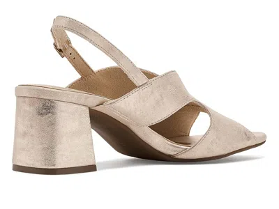 Vaneli Daffy In Neutral
