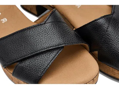 Gabor 82.072 In Black