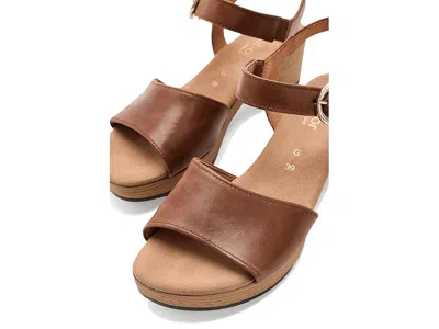 Gabor 82.071 In Brown