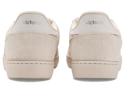 Victoria Berlin In White