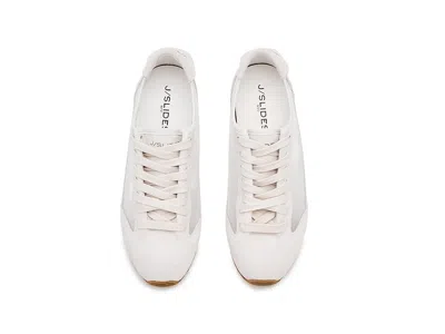 J/slides Paz In White