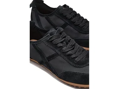 J/slides Emily In Black