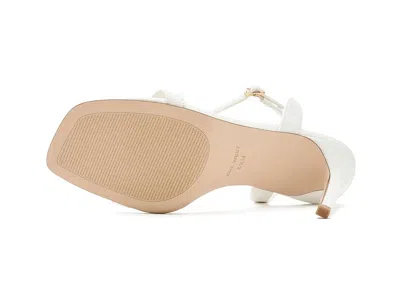 Nine West Props In White
