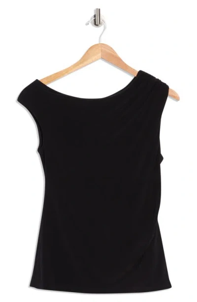 Leith Asymmetric One-shoulder Top In Black