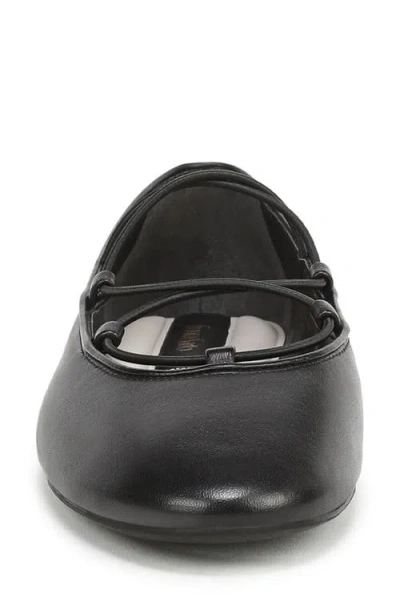 Franco Sarto L-delira Flat In Black