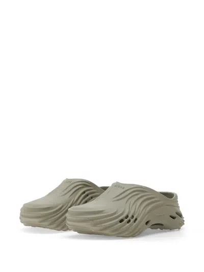 Crocs Echo Wave Cut-out Clogs In Green