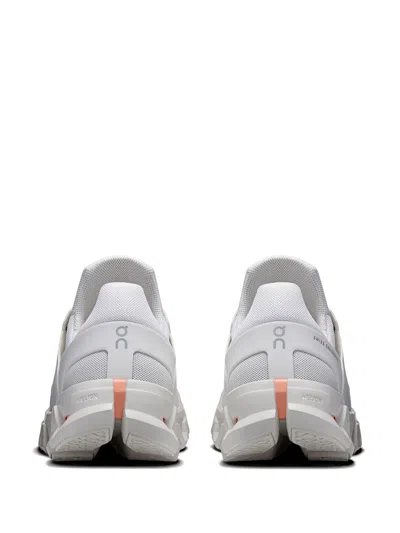 On White Cloudswift 4 Ad Mesh Breathable Sneakers In White