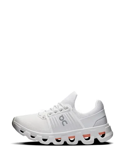 On White Cloudswift 4 Ad Mesh Breathable Sneakers In White