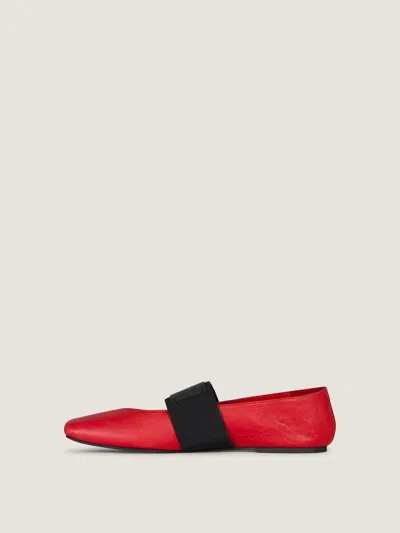 Givenchy Sliced Square Ballerinas In Textured-effect Leather In Red