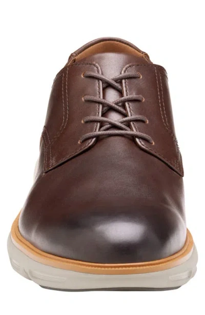 Johnston & Murphy Larkin Plain Toe Derby In Brown