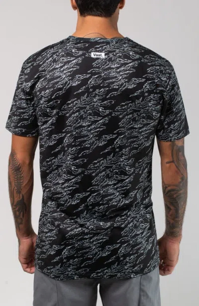 Vast Aqua Terra Shadow Camo Tech Performance T-shirt In Black