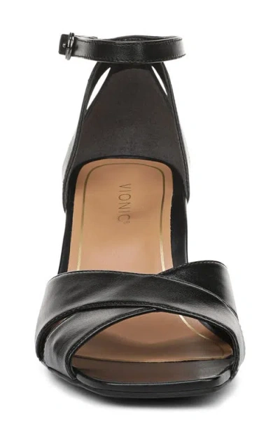 Vionic Charmaine Sandal In Black