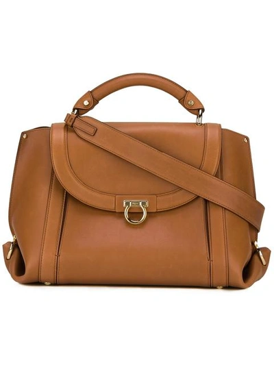 Shop Ferragamo Salvatore  Suzanna Shoulder Bag - Neutrals