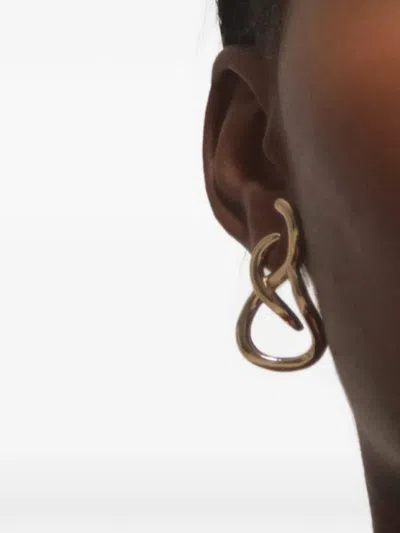 Yoj X 샬롯 아우라 루프 이어링 In White