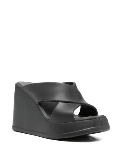 Melissa Crossover-strap Sandals In Black