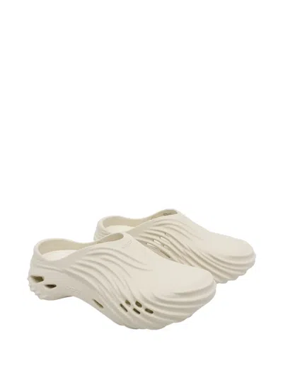 Crocs Echo Wave Sandals In White