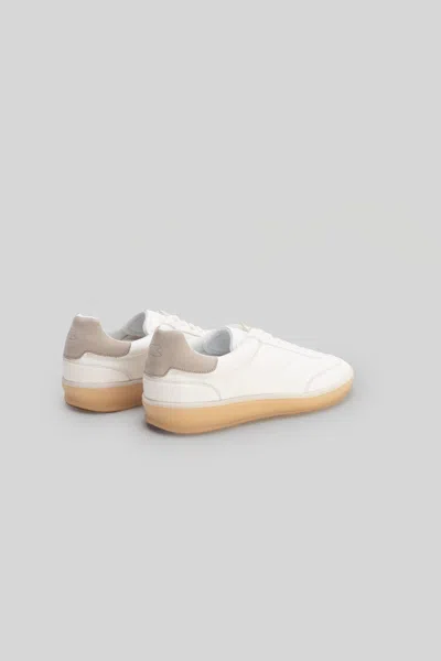 Robert Barakett Coppi T Toe Walking Sneaker In White