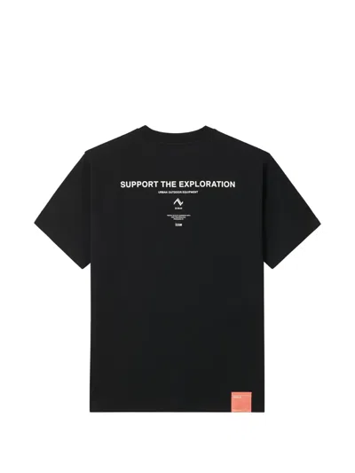 Izzue Graphic-print T-shirt In Black