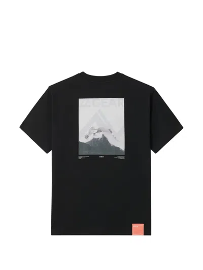 Izzue Mountain-print T-shirt In Black