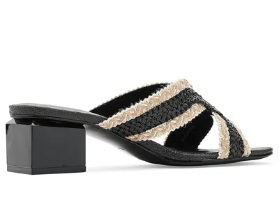 Vaneli Cyndia In Black