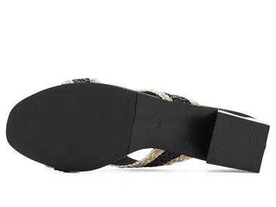 Vaneli Cyndia In Black
