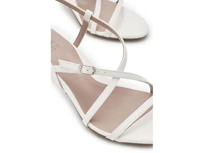 Naturalizer Wide Width Porter Sandal In White