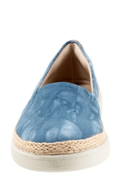 Trotters Accent Slip-on In Blue
